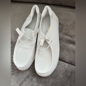 White slip on shoes size 40 brand new